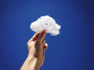 Cloude Side